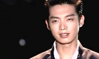 终极一班中有几个龙 终极一班雷克斯